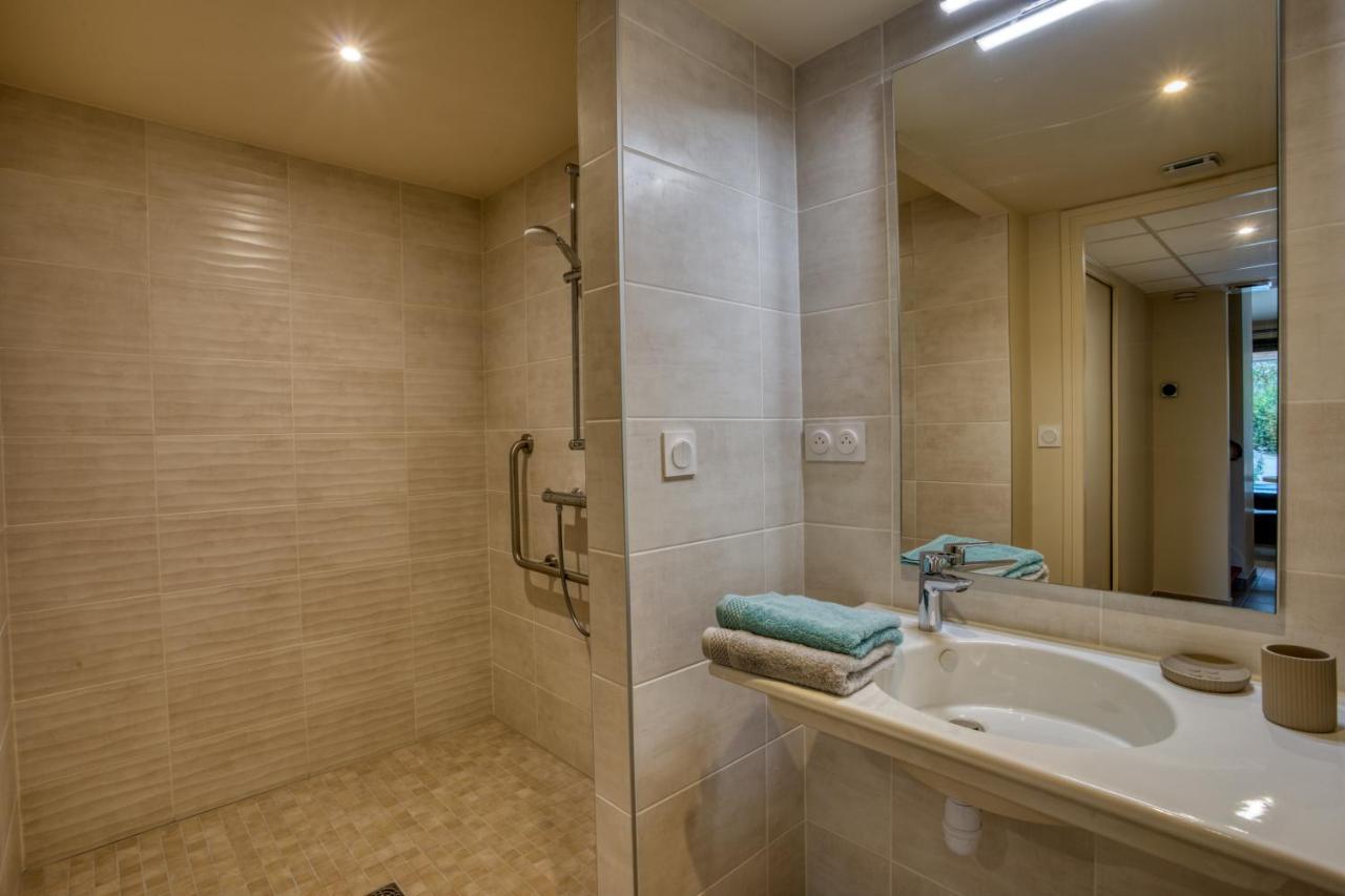 La Plaine Aux Etoiles - Maison Individuelle Avec Piscine Balneo Privative Et Jardin Domme Extérieur photo